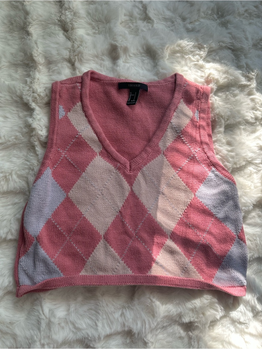 Dolls Forever 21 Pink Argyle Knit V-Neck Crop Sweater Vest- Women’s